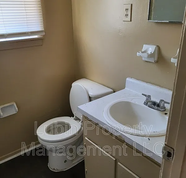665 Whiterock Ave — Photo 8