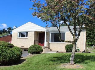 1045 Sanda Dr, Pittsburgh, PA