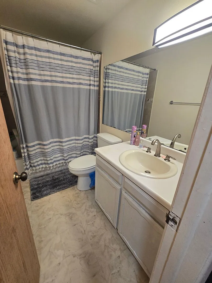 2 Bedroom 1.5 Bath in Longmont, CO! — Photo 4