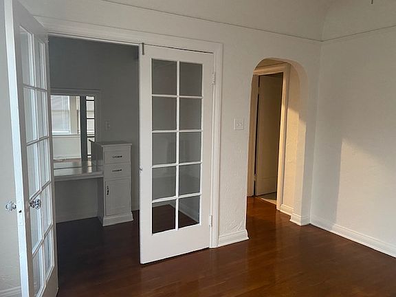 2nd image of 1537 Corinth Ave APT 8
