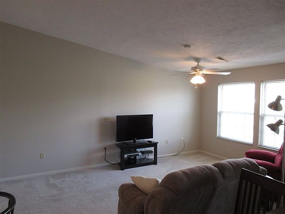5th image of 6989 Parkview Dr