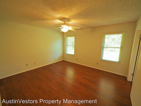 5th image of 212 E Park St