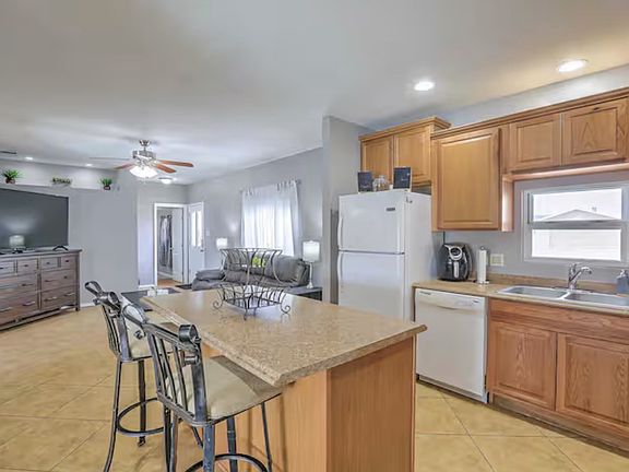 3rd image of 142 Ortega Rd NW