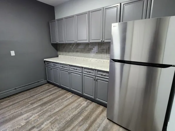 425 Martin Luther King Boulevard image 3 of 11