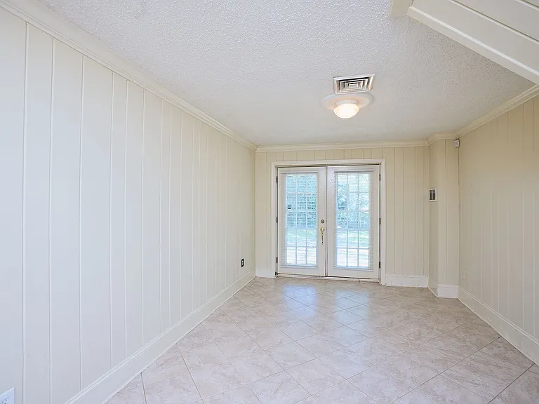 1950 Farris Dr — Photo 13