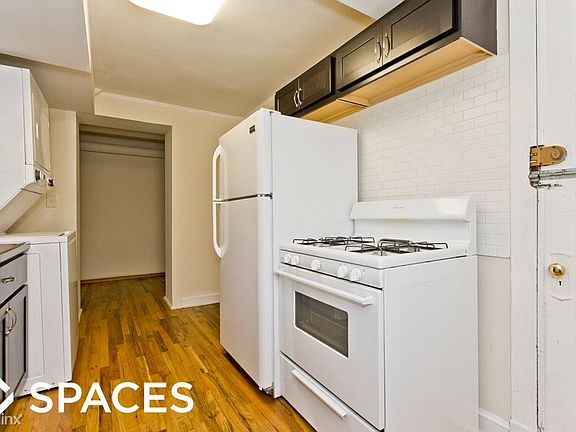 3rd image of 1947 W Sunnyside Ave #1951GDN
