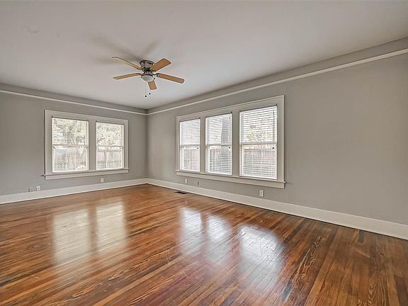 4th image of 1002 Studewood St #A