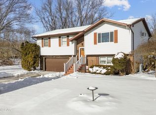 39 North St, Plains, PA 18705