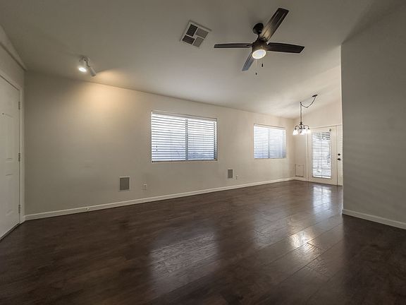 4th image of 2827 W Campo Bello Dr