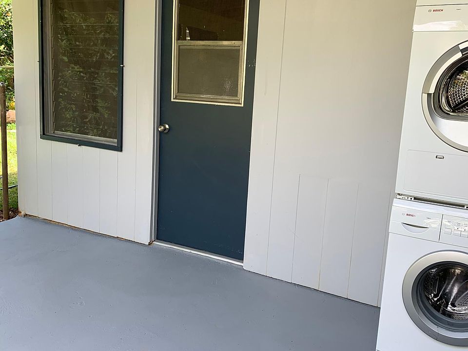 Main entrance and Lanai