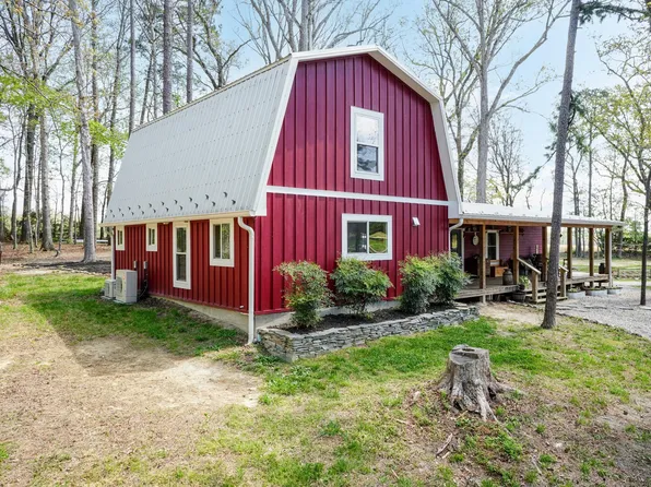 562 Peach Orchard Rd, Louisburg, NC 27549