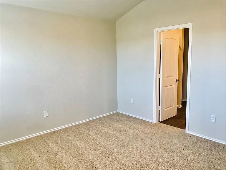 6009 Xene Dr — Photo 8