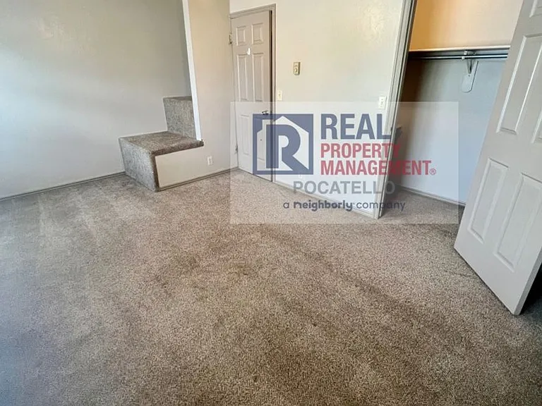 1247 Holman Ave — Photo 15