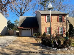 886 Belvoir Cir, Newport News, VA 23608