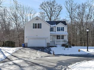 16 Sj Skeen Cir, Randolph, MA 02368