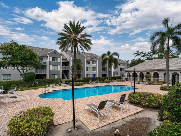 711 SW 111th Way APT 108, Hollywood, FL 33025