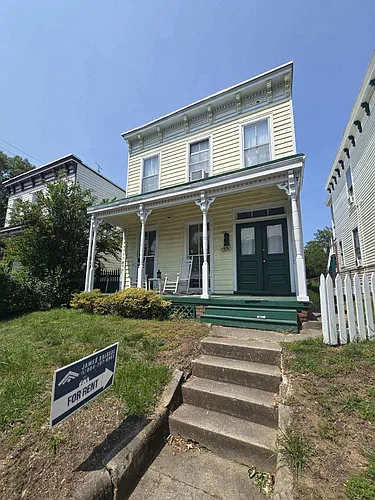 126 S Laurel St #A Photo 1