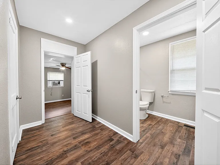 2848 Blan St — Photo 20