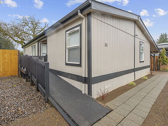 4th image of 1282 E 3rd St