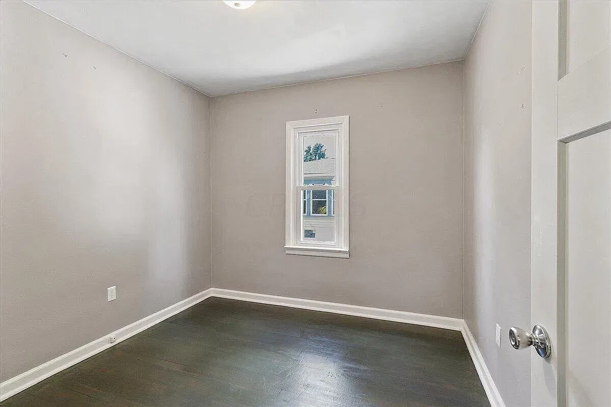 2 bed, 714 sqft, $1,220 — Photo 3