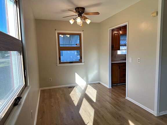 3rd image of 2719 Markay St SE