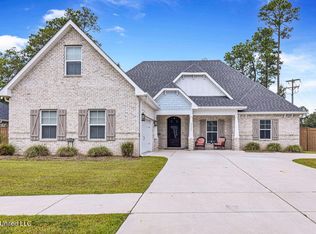 13397 Forest Ridge Dr, Gulfport, MS 39503