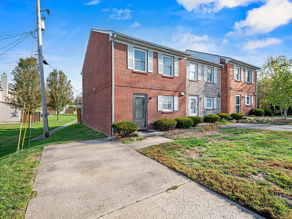 1st image of 1205-1207 1209 Reva Ridge Way