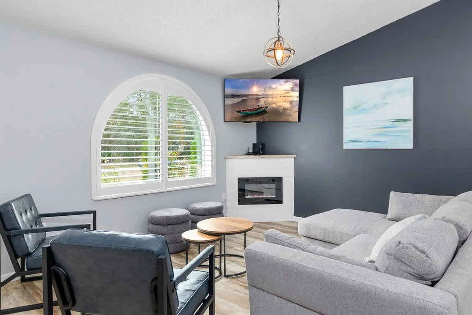 4 bed, 3.0 bath, 1506 sqft, $4,089 — Photo 1