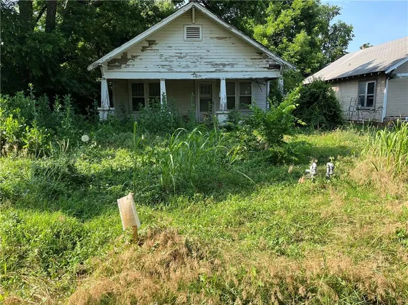 1709 W Minnesota Ave, Chickasha, OK 73018