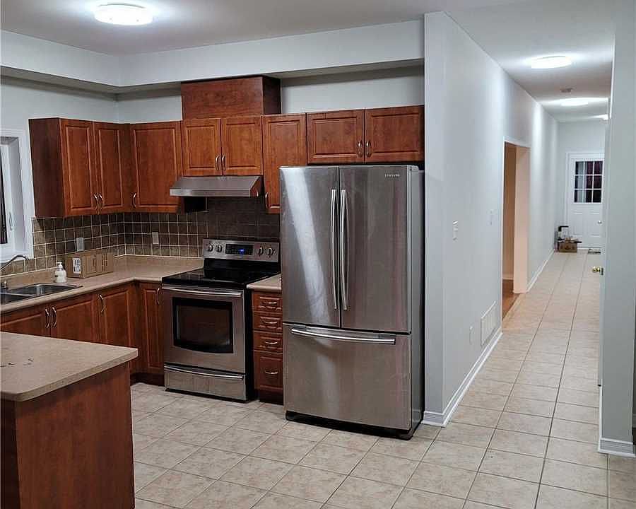 2nd image of 70 Jack Monkman Cres