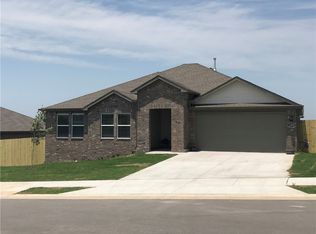 1000 Pebble Dr, Prairie Grove, AR 72753