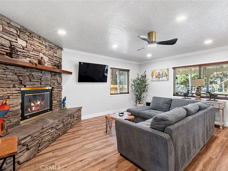 531 Santa Barbara Ave — Photo 7