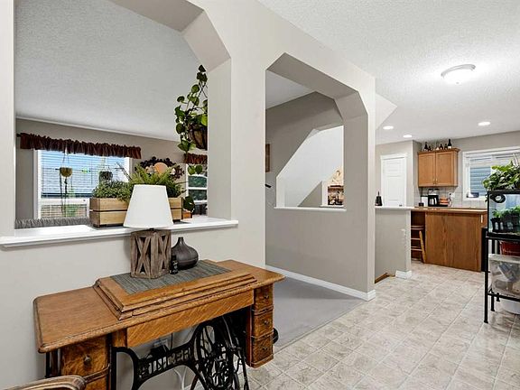 5th image of 2055 N Reunion Blvd NW