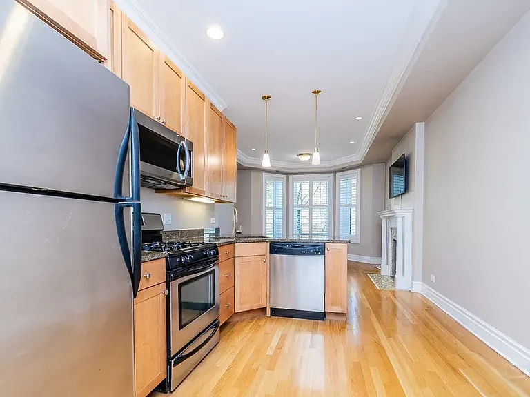 1707 N Crilly Ct — Photo 6
