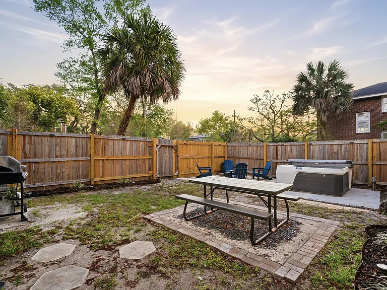 1545 Palm Ave #1545 — Photo 35