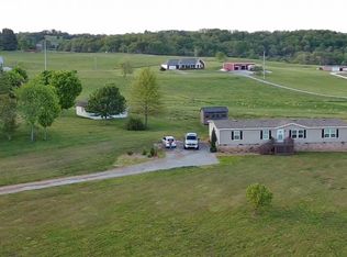 420 Wine Rd, Dandridge, TN 37725