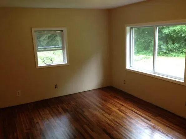 3301 Twin Hills St NW, Uniontown, OH 44685