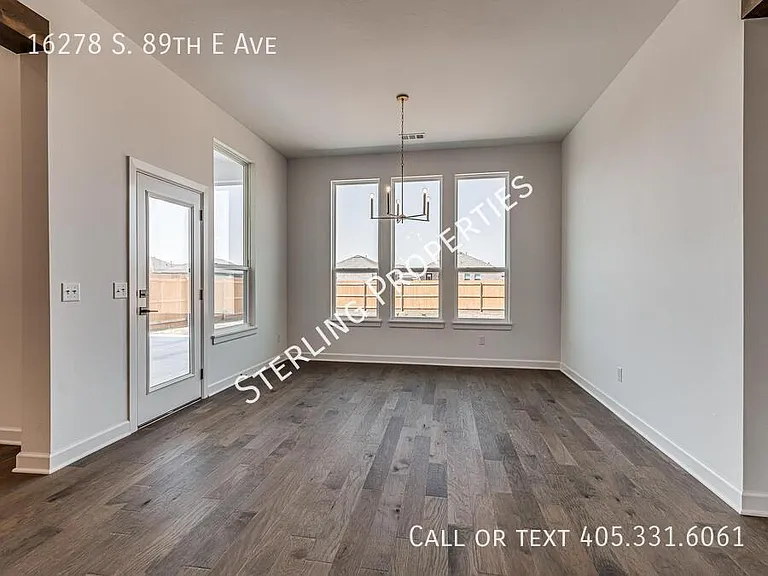 16278 S 89th East Ave — Photo 18