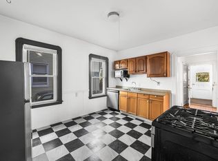 29 Victoria St, Somerville, MA 02144