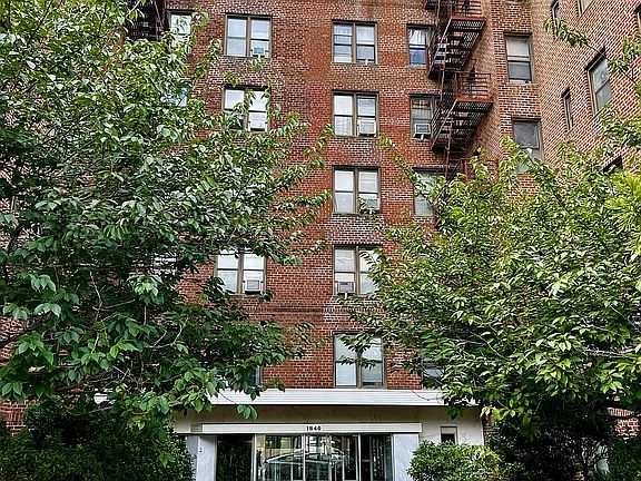 2nd image of 1840 E 13th St APT 6