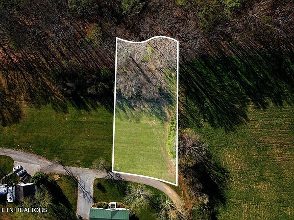 3rd image of Copenhaver Rd