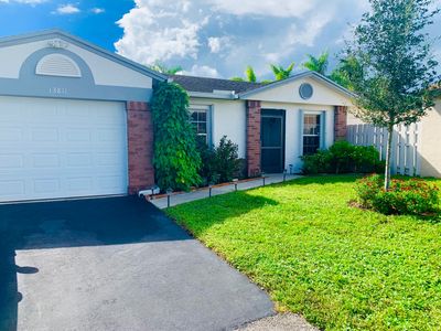 13811 Cumberland Pl, Davie, FL, 33325