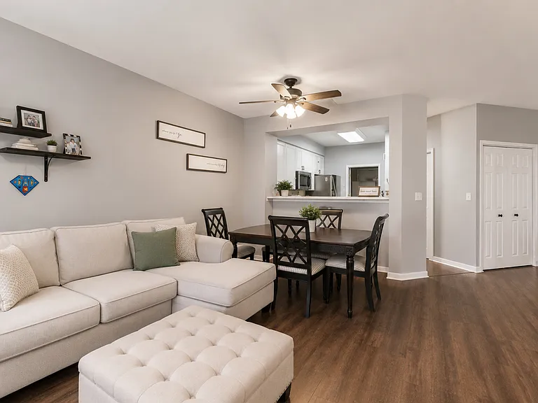 2917 Stockton Ct #2917 — Photo 5