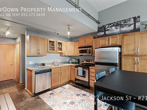 5th image of 523 Jackson St APT 216