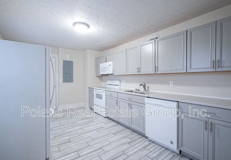 208 W Williams St — Photo 13