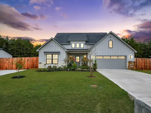 12015 Rockview Dr, Conroe, TX 77306