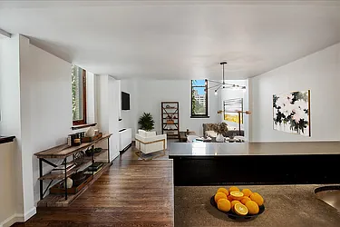 Rented by R New York