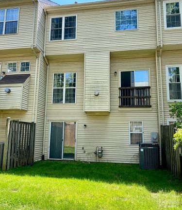 2nd image of 2123 Cambridge Park Ct Unit 12
