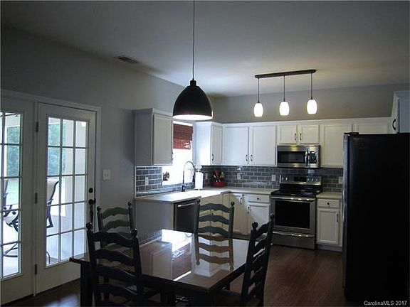 4th image of 135 Meandering Way Ln #41