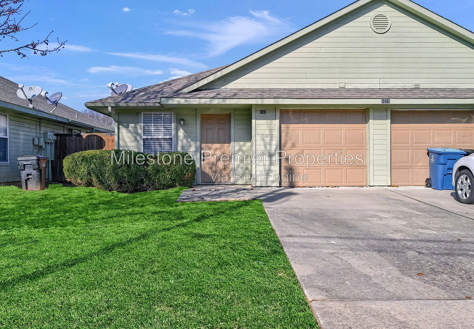 2 bed, 1.0 bath, 812 sqft, $1,100 — Photo 1